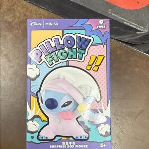 Disney Pillow Fight Surprise Box Figure - Pink and Blue